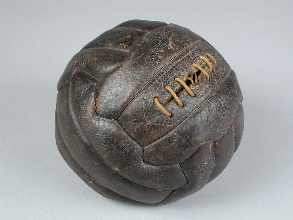 Exposición del diseño y geometría del balón clásico